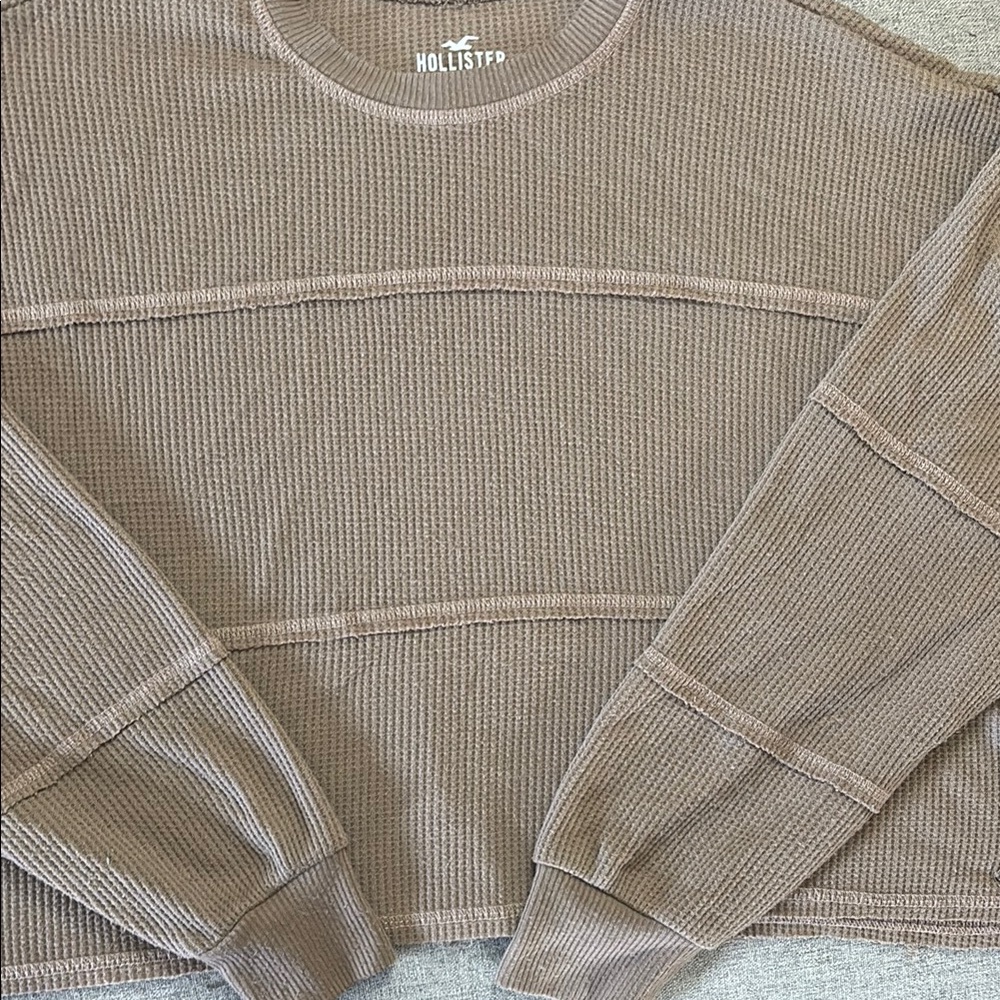 Hollister Brown Crew Neck Sweater with Ribbed Texture